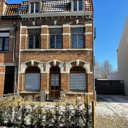 Coolhuys 84 *